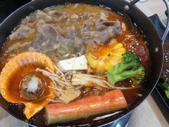 麻辣酸菜肥牛锅-张妈台式锅烧(深大店)
