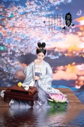点击看大图 -后宫·古装汉服京剧儿童亲子全家福摄影