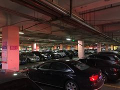 -大润发杨浦店-停车场