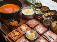 -银米·云南传统过桥米线(双廊黑金冠店)