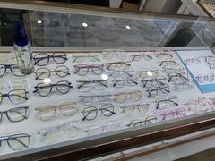 -三叶眼镜城·好视力眼镜店