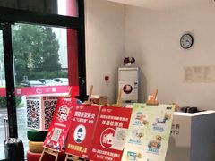 -比亚迪汽车王朝网(易能环耀银海大厦城市展厅)