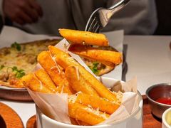 -阿妮叶李(光谷世界城店)