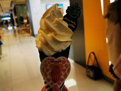 黑凤梨华夫筒-麦当劳(杭州西湖银泰百货店)