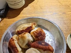 -黄阿姨锅贴大王(万航渡路店)