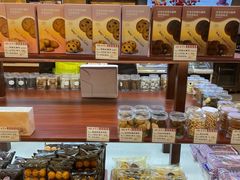 -红宝石·鲜奶小方·海派西点房(南丹店)