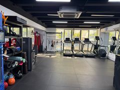 -坚果健身24小时工作室(定西路店)