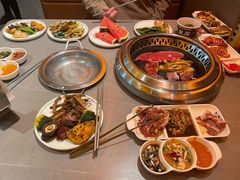 -黑金·寻焰自助百汇·烤肉·火锅(中街店)