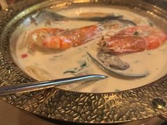 -SISTERS BAR RESTAURANT川意酒馆(嘉善老市H楼店)