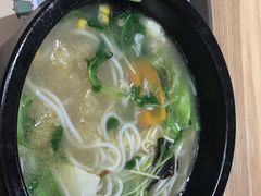 肥牛米线-妈妈故事米线(市府恒隆店)