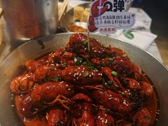 -巴厘龙虾·榜首油焖大虾(音乐学院·沿江酒馆店)