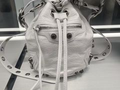 -BALENCIAGA(恒隆广场店)