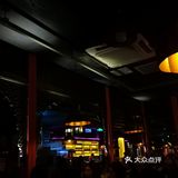 海伦司 | 陪我走过三个春夏秋冬的小酒馆