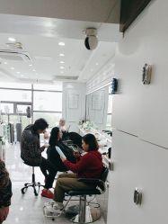 -镁连社·美联社