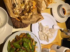 -关东小磨东北菜(上海长风大悦城店)