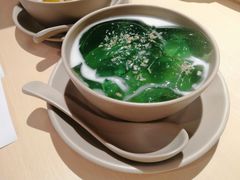 椰林斑斓冰粉-遇见小面(凯德广场店)