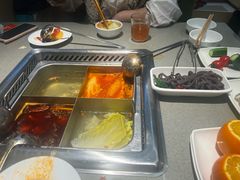 四拼锅底-海底捞火锅(枫蓝国际购物中心店)
