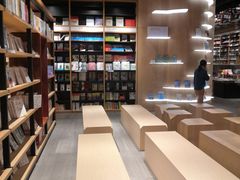 -覔书店(壹方城店)