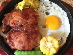 -月亮眼花园餐厅书吧酒吧