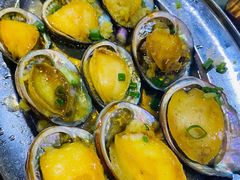 蒜蓉粉丝蒸鲍鱼-石岐乳鸽村(南海第三分店)
