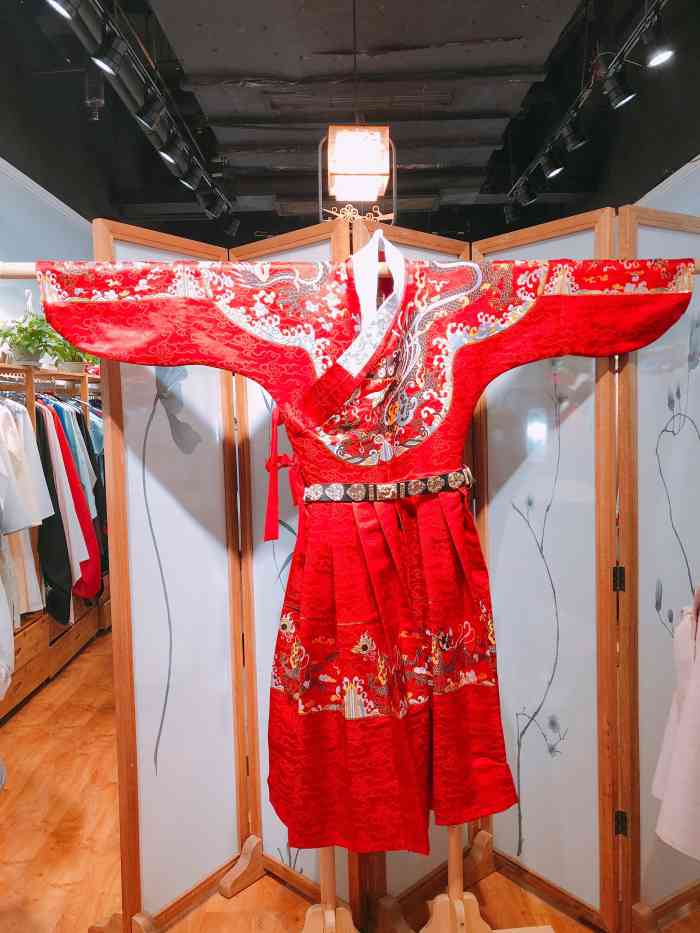 如梦霓裳汉服(香槟广场店)