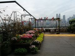 -冰冰龙虾·江湖菜·花园江景餐厅