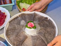 -茅草房·河畔园林火锅