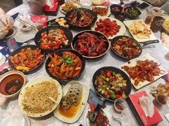 -巴厘龙虾·榜首油焖大虾(音乐学院·沿江酒馆店)