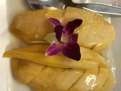 -J Daeng Seafood