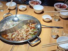 -大众跷脚牛肉馆·非遗传承单位(峨眉山店)