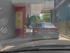 -麦当劳(杨林得来速店)
