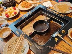-老牌坊云南鱼豆花火锅(爱建店)