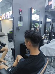 -藤野造型专业烫染接发