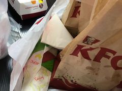 -肯德基(中纬店)