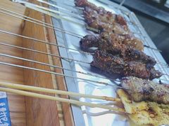 -喝丢一只鞋海鲜烧烤·海肠捞饭(文体街店)