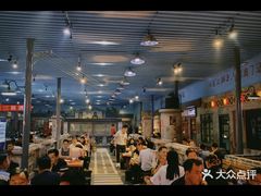 -清真·老金烧烤·小龙虾(奥体中路店)