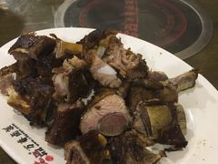 -老鼎万春卤菜(鹭湖宫8区店)