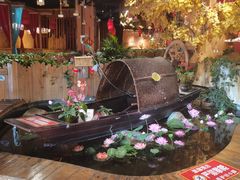 -老滇山寨•云南特色菜•地方菜•民族风情歌舞表演(金碧店)