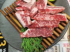 -草家酱蟹炭火烤肉店(珲春南路二店)