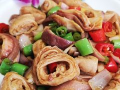 牵肠挂肚-添福来墨鱼饺子 · 海鲜东北菜(大连星海·黄浦路店)