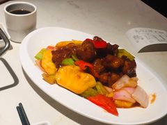 菠萝咕咾肉-肥仔文澳门猪骨煲(南京西路店)