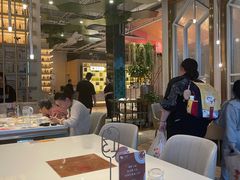 -红樱桃·欢乐餐厅(太原里店)