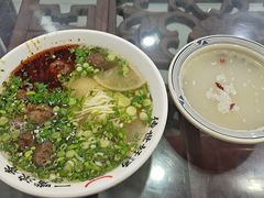 -牛一嘴·兰州牛肉面·大盘鸡(财富中心店)