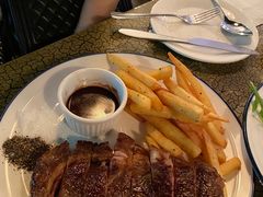 -羽深肉铺 Steak & Wine