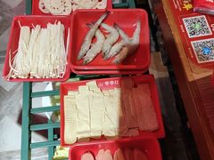 -季季红火锅(丰城洪客隆店)