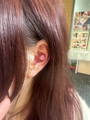 -AI艾耳·专业手工耳洞·穿孔美学馆