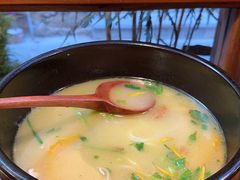 -银米·云南传统过桥米线(双廊黑金冠店)