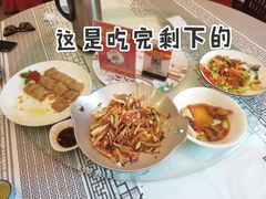 -客家大院·非遗赣南客家菜(郁孤台店)