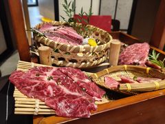 -山川小町·极番烧肉(新地假日广场店)