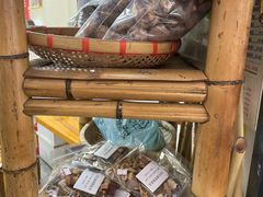 -明姨仔潮汕美食·碳炉猪脚·汕尾牛腩饭·起片鸡煲(起义路店)